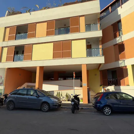 Appartement Monolocale + Ampio Terrazzo *